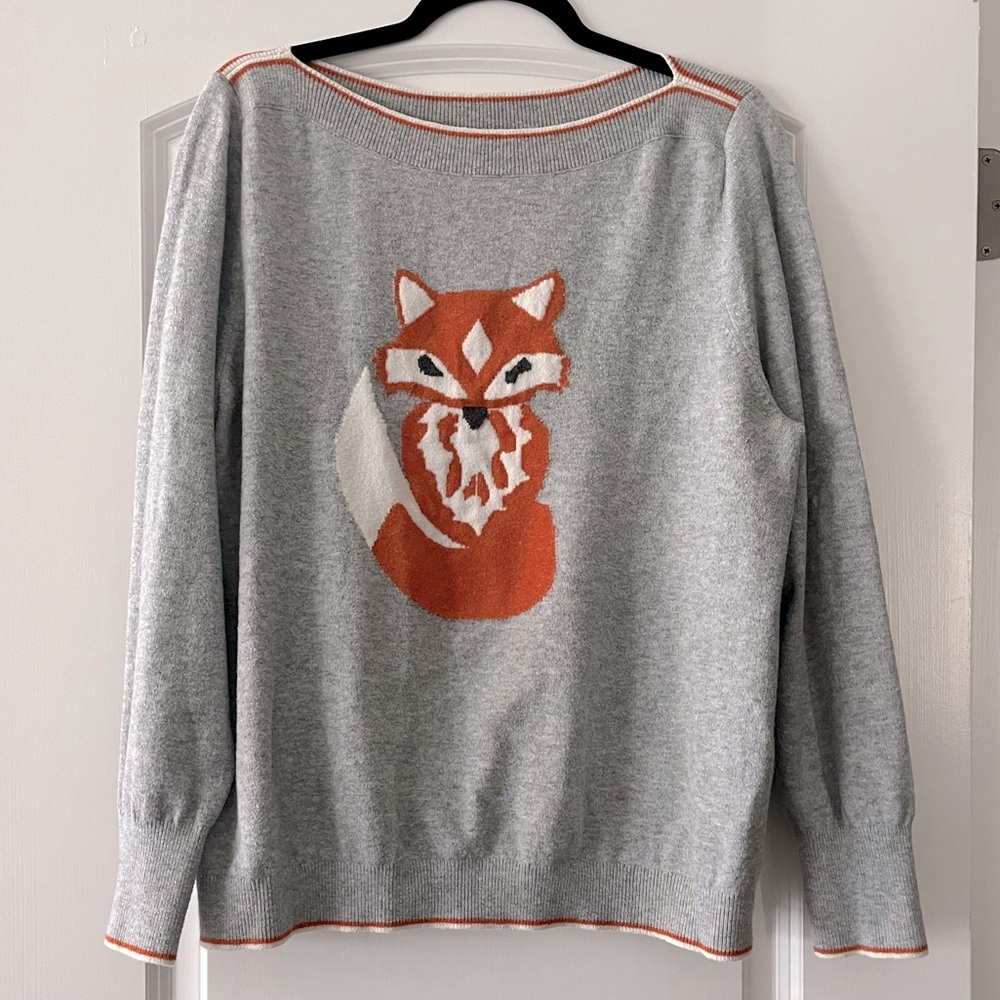 Women's Gray Sweater with Orange Fox Motif